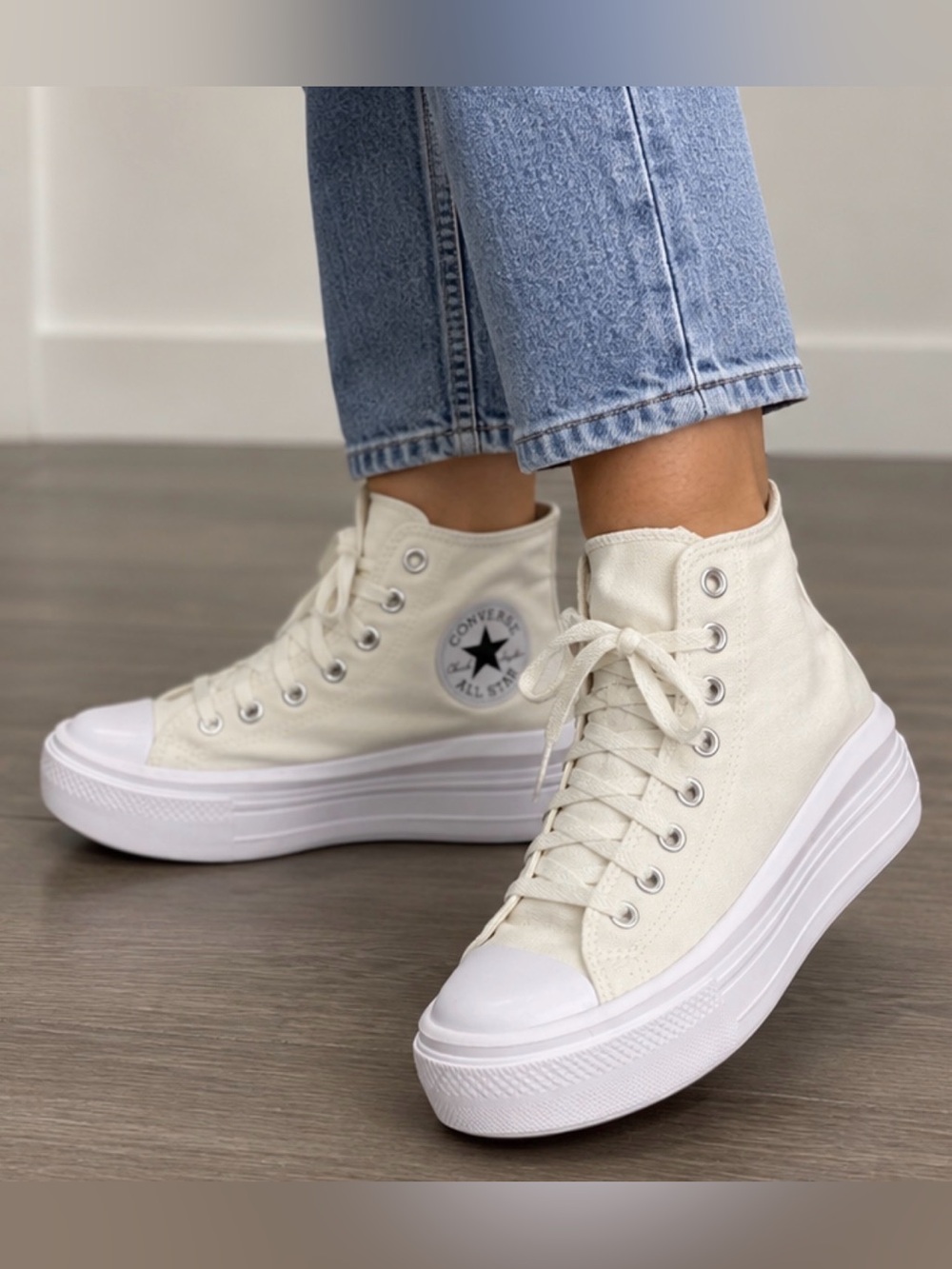 Converse Women's High-Top Platform Sneakers in Off-White size 7.5